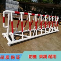 攔路帶刺黃黑拒馬護(hù)欄 臨時(shí)封閉移動(dòng)鋼管三角架 款式多樣